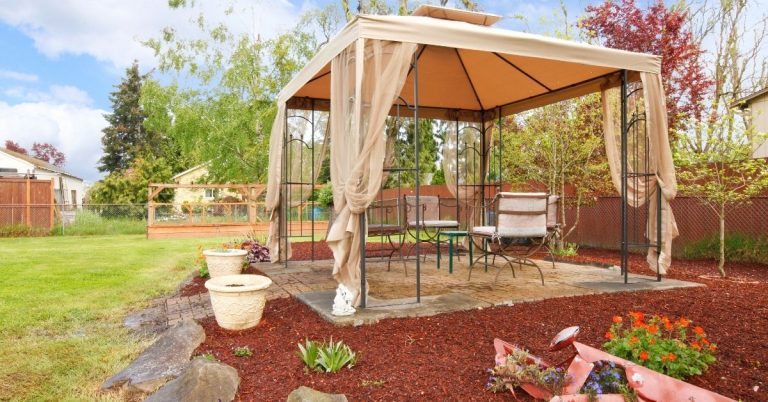 Backyard Patio Curtain Ideas