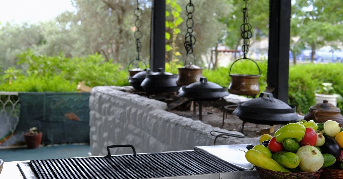 Backyard Kitchen Ideas