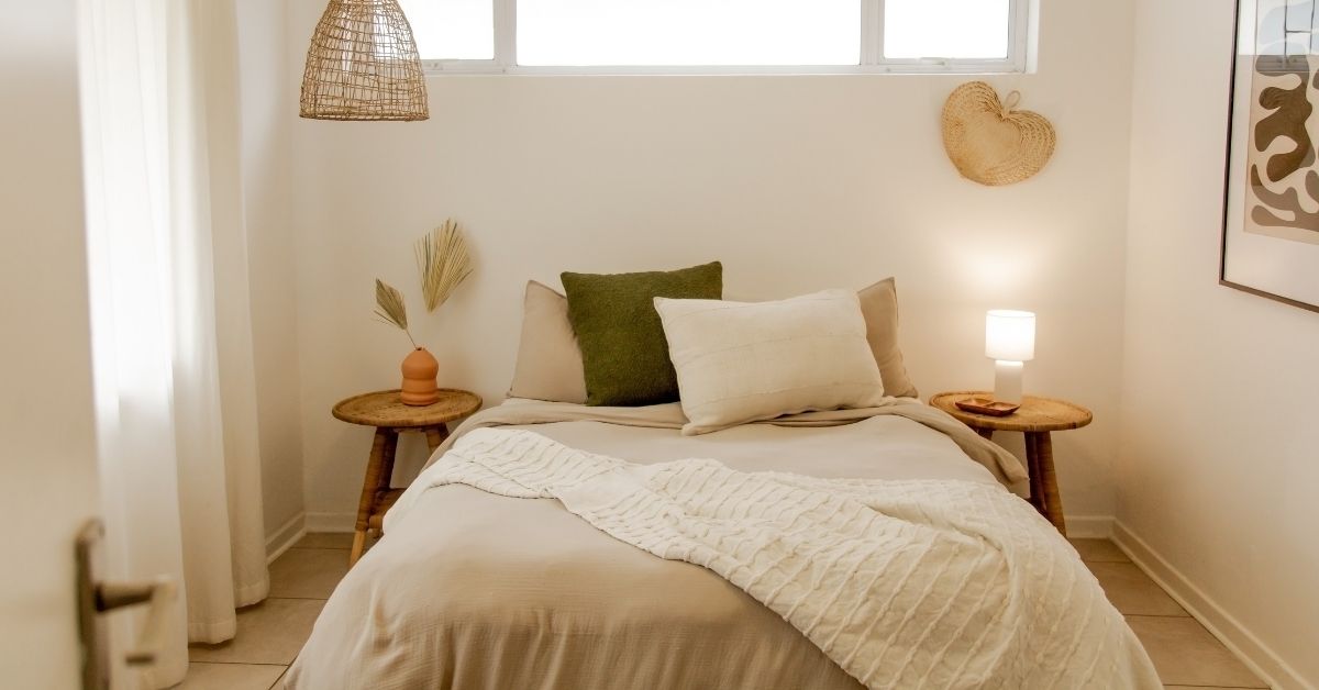 Small Guest Bedroom Ideas