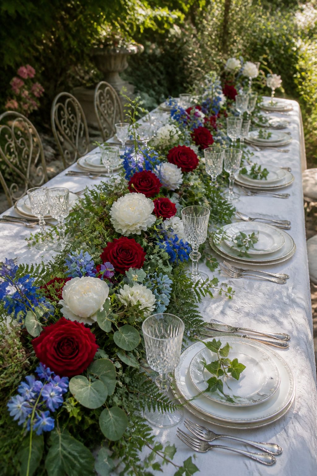 4th of July Tablescape Ideas: 11 Patriotic Table Designs 5 Item 5