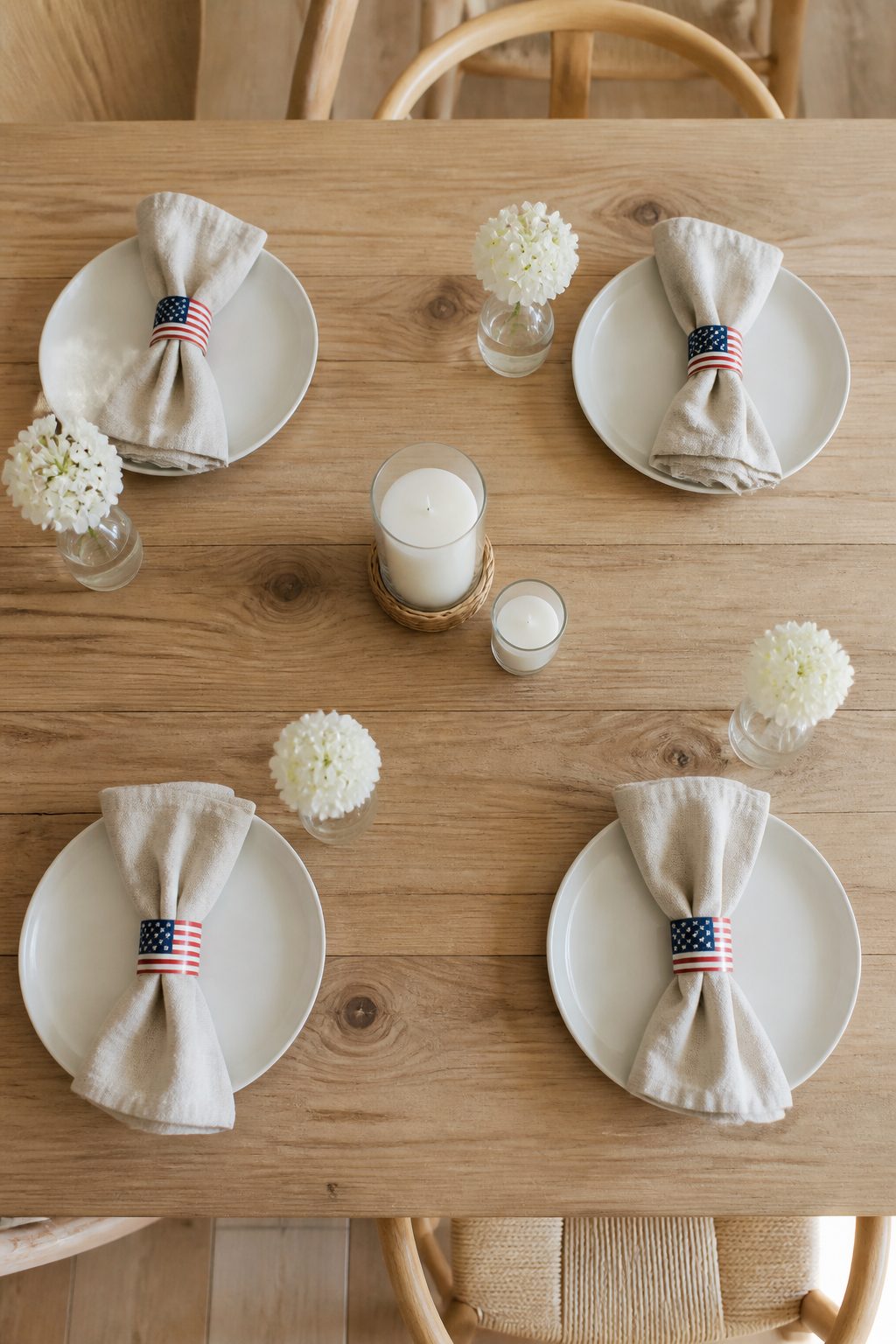 4th of July Tablescapes Minimalist Ideas: 11 Simple Styles 2 Item 2