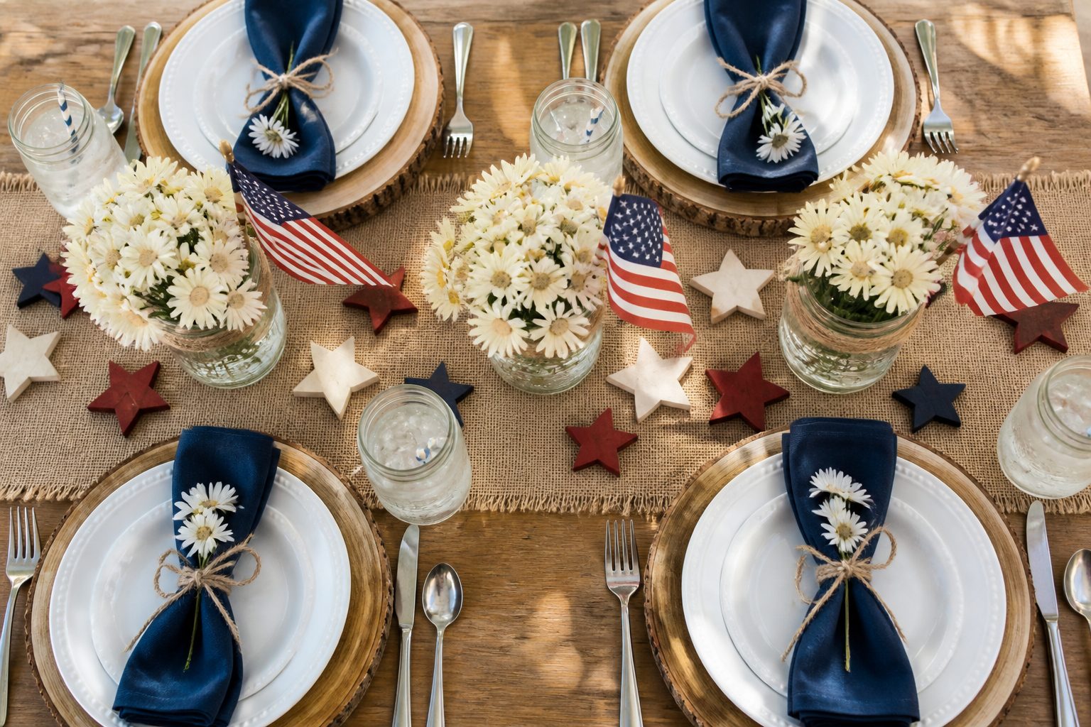 9 4th of July Tablescapes on a Budget Under $20 That Look Expensive