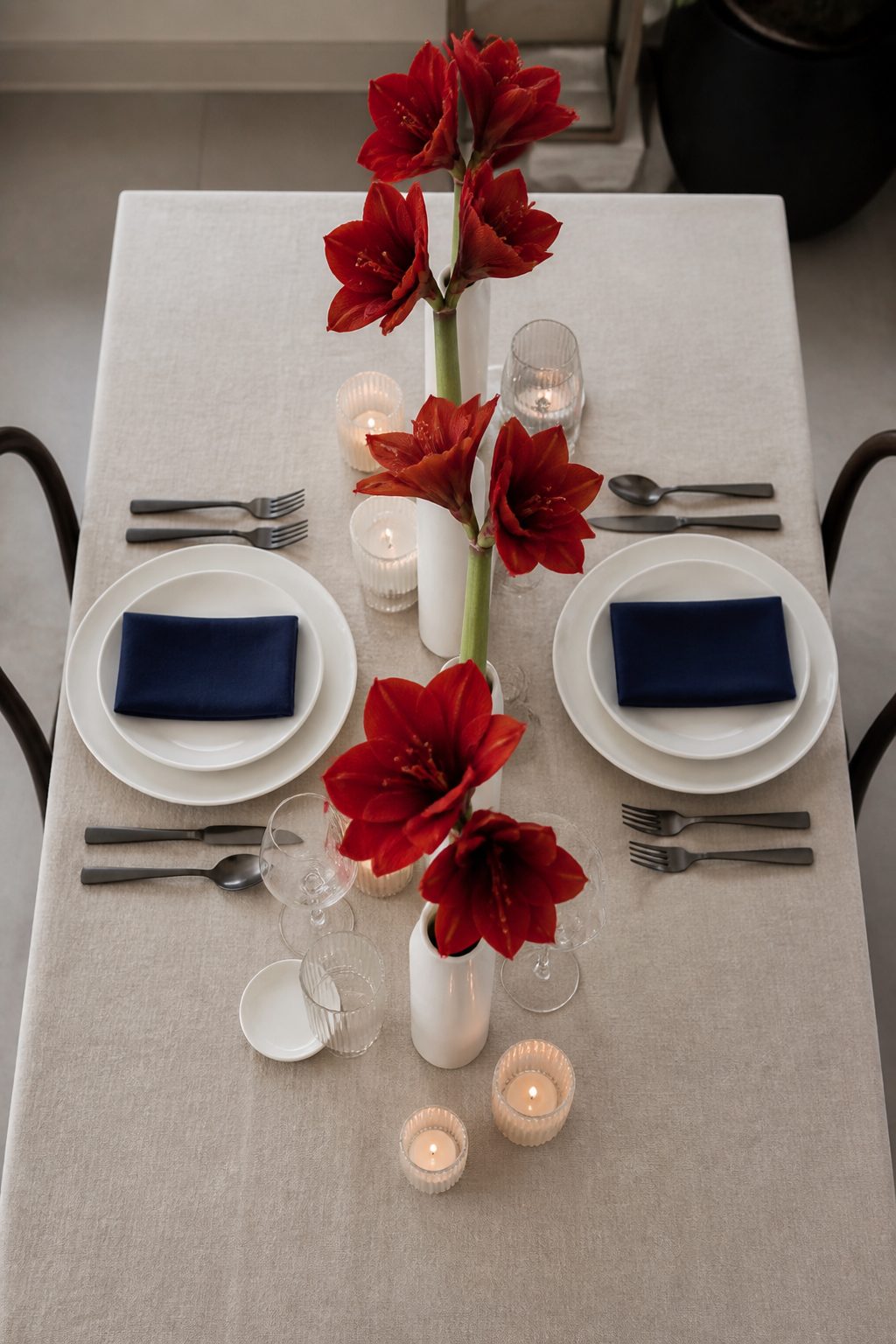 4th of July Tablescapes for Couples Dinner: 11 Cozy Designs 4 Item 4