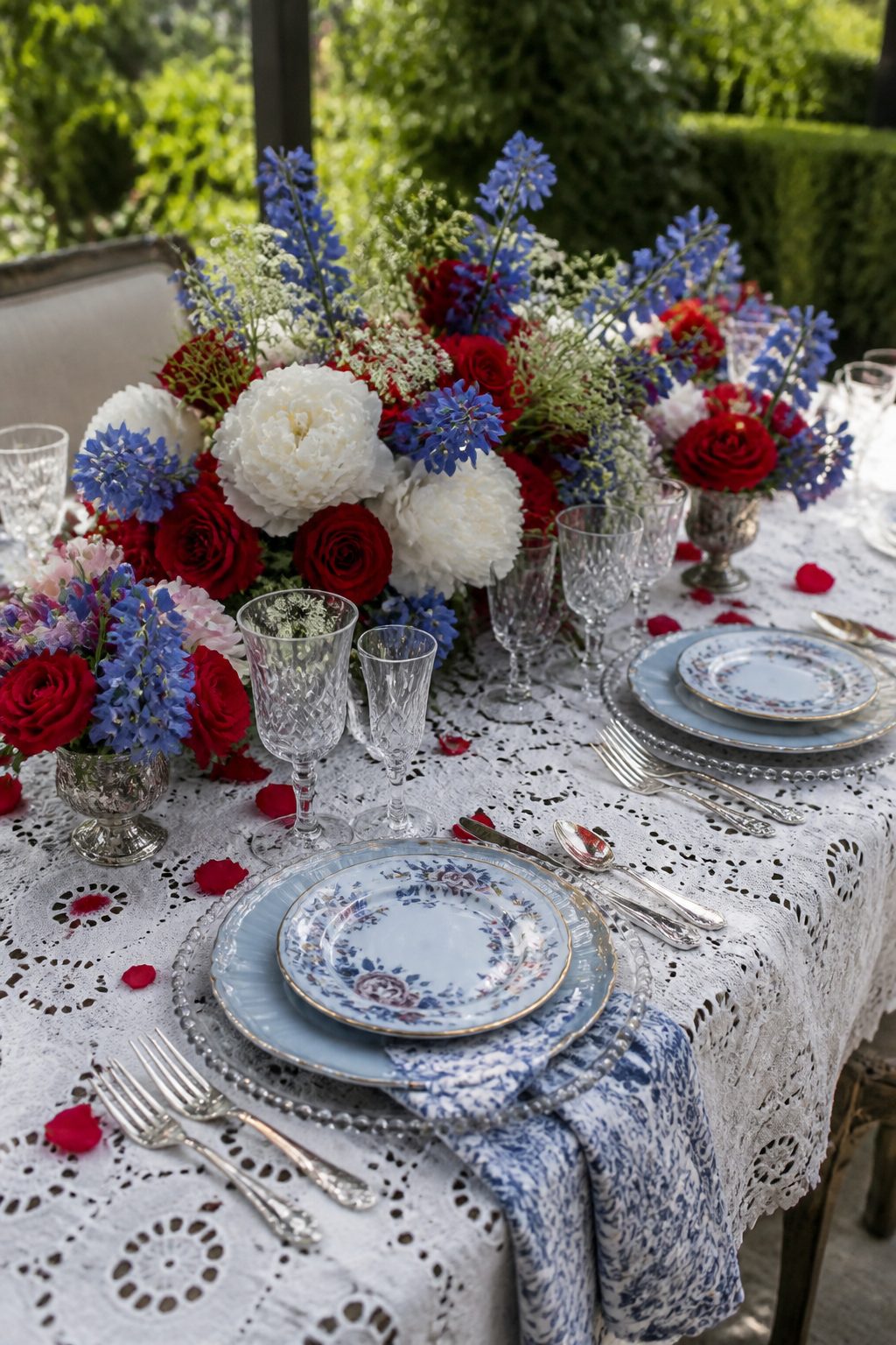 4th of July Tablescapes for Teen Parties: 10 Fun Ideas 8 Item 7