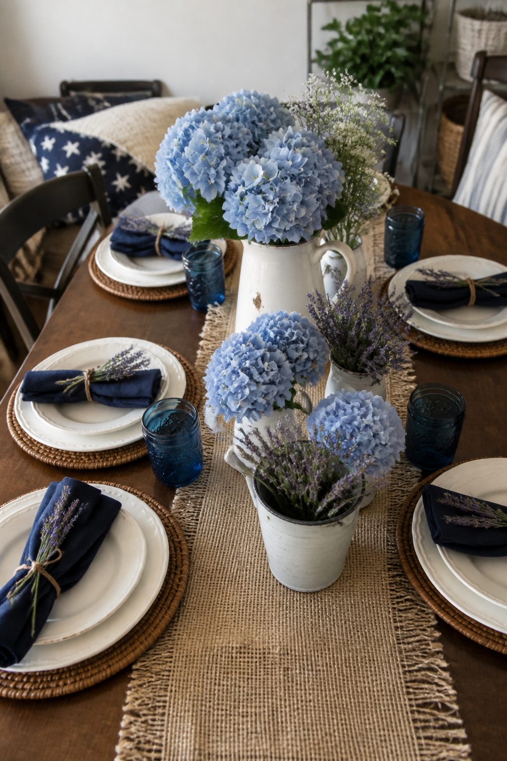 4th of July Tablescapes for Small Apartments: 10 Stylish Ideas 6 Item 5